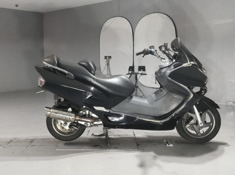 Мотоцикл Honda FORZA з пробігом 43178 km