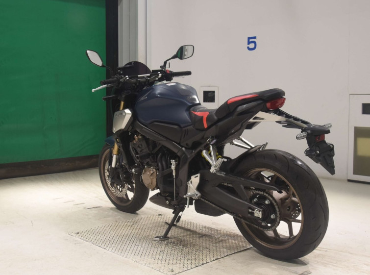 Мотоцикл Honda CB650R с пробегом 2047 km с пробегом 2047 km