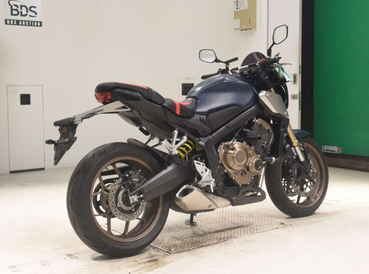 Мотоцикл Honda CB650R с пробегом 2047 km с пробегом 2047 km
