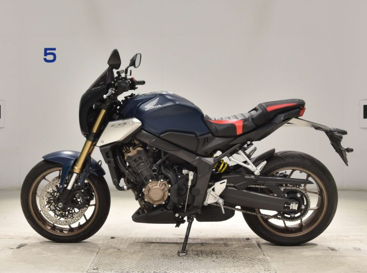 Мотоцикл Honda CB650R с пробегом 2047 km с пробегом 2047 km