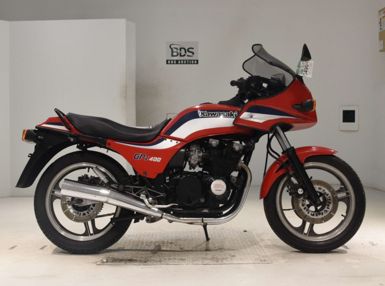 Мотоцикл Kawasaki GPZ400 з пробігом 59716 km з пробігом 59716 km