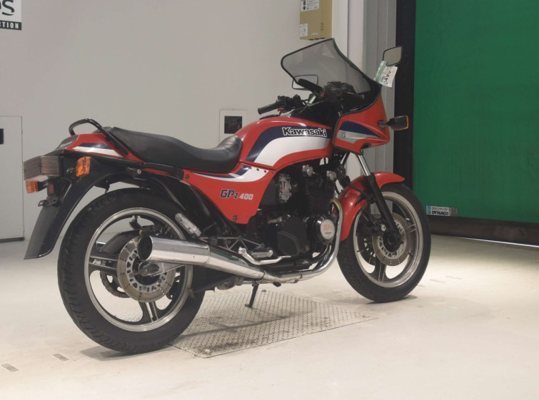 Мотоцикл Kawasaki GPZ400 з пробігом 59716 km з пробігом 59716 km