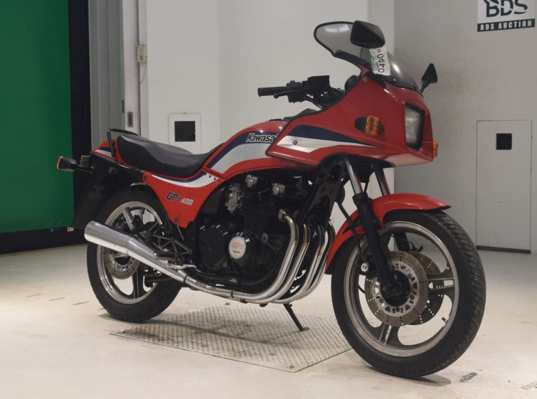 Мотоцикл Kawasaki GPZ400 з пробігом 59716 km з пробігом 59716 km