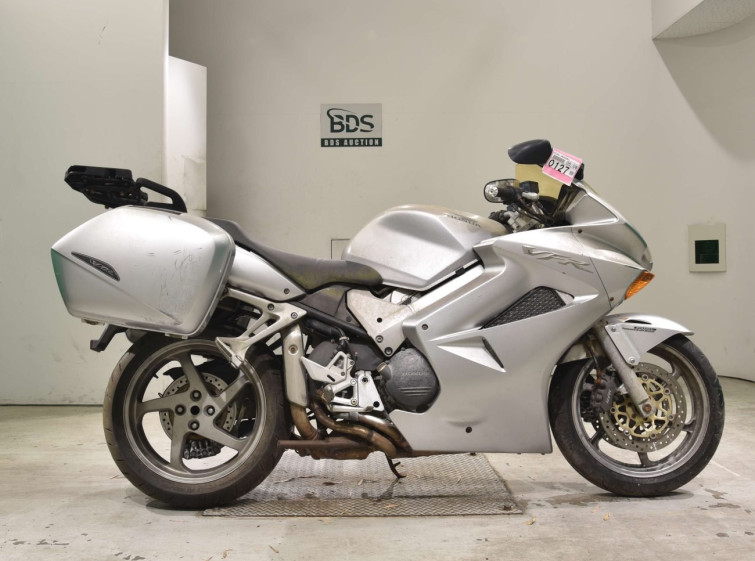 Мотоцикл Honda VFR800F
