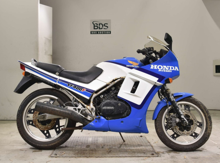 Мотоцикл Honda VF400F с пробегом 419 km