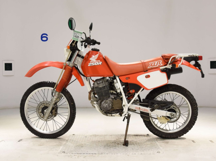 Мотоцикл Honda XLR250R з пробігом 6401 km з пробігом 6401 km