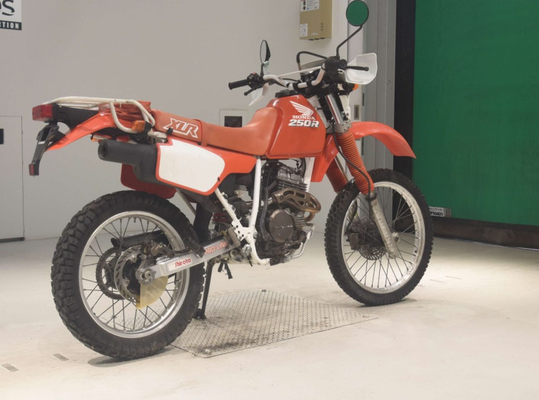 Мотоцикл Honda XLR250R з пробігом 6401 km з пробігом 6401 km