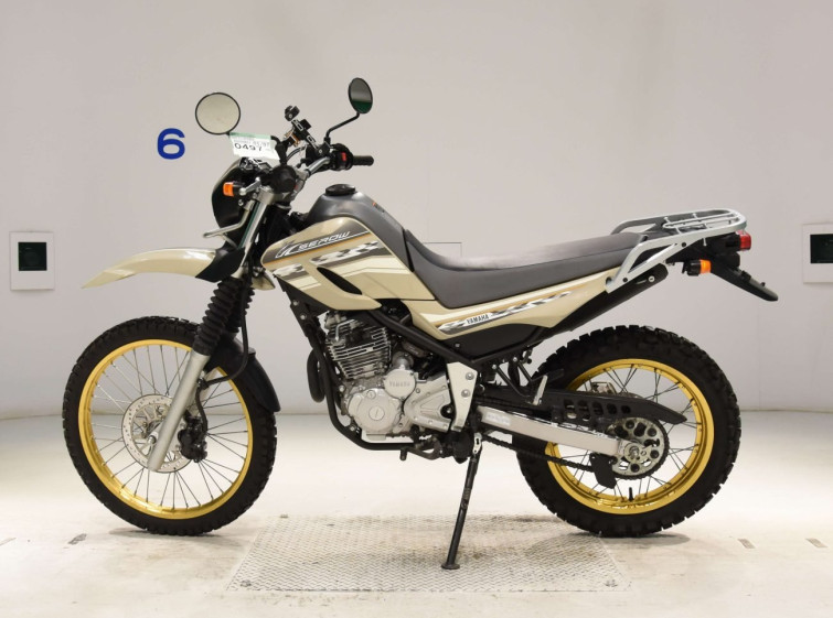 Мотоцикл Yamaha SEROW XT250 с пробегом 14262 km с пробегом 14262 km
