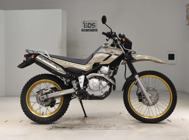 Мотоцикл Yamaha SEROW XT250 с пробегом 14262 km с пробегом 14262 km