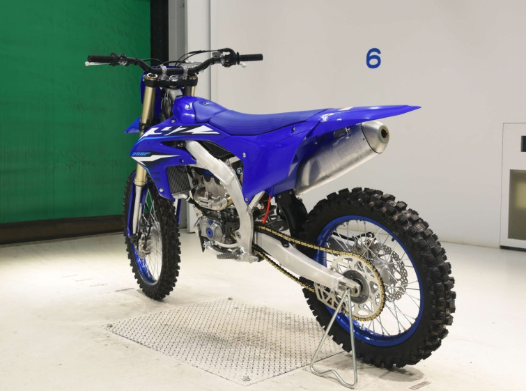 Мотоцикл Yamaha