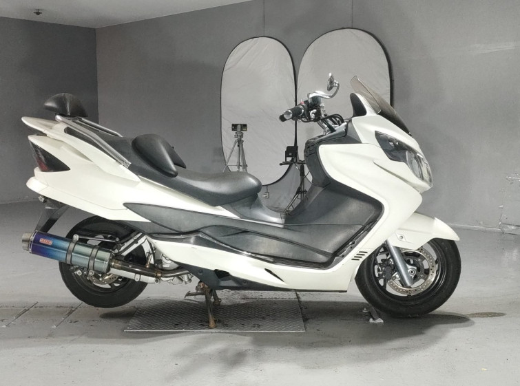 Мотоцикл Suzuki SKYWAVE 250S