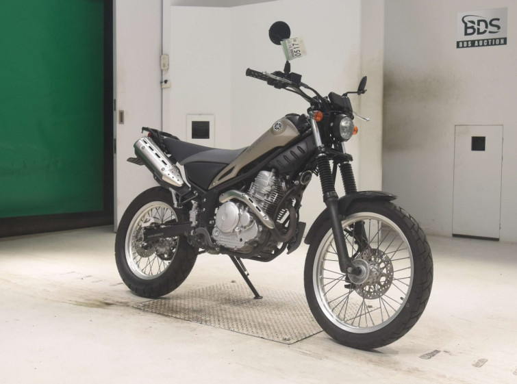Мотоцикл Yamaha TRICKER с пробегом 6056 km с пробегом 6056 km