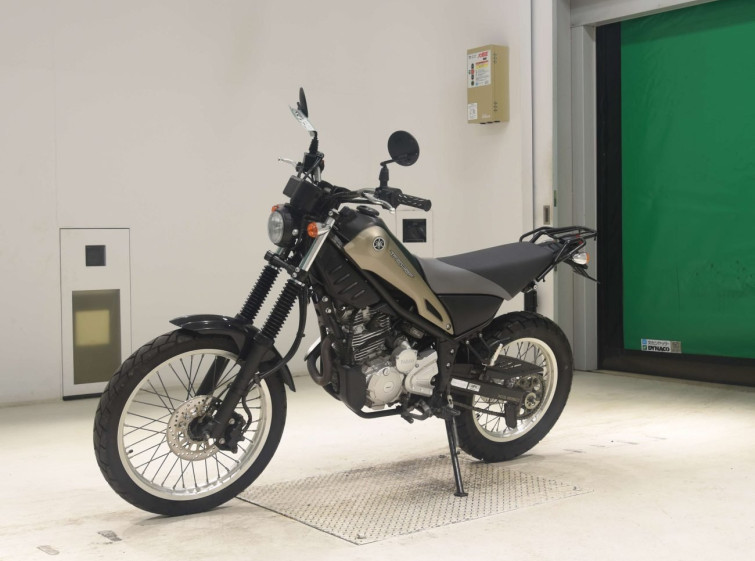 Мотоцикл Yamaha TRICKER с пробегом 6056 km с пробегом 6056 km