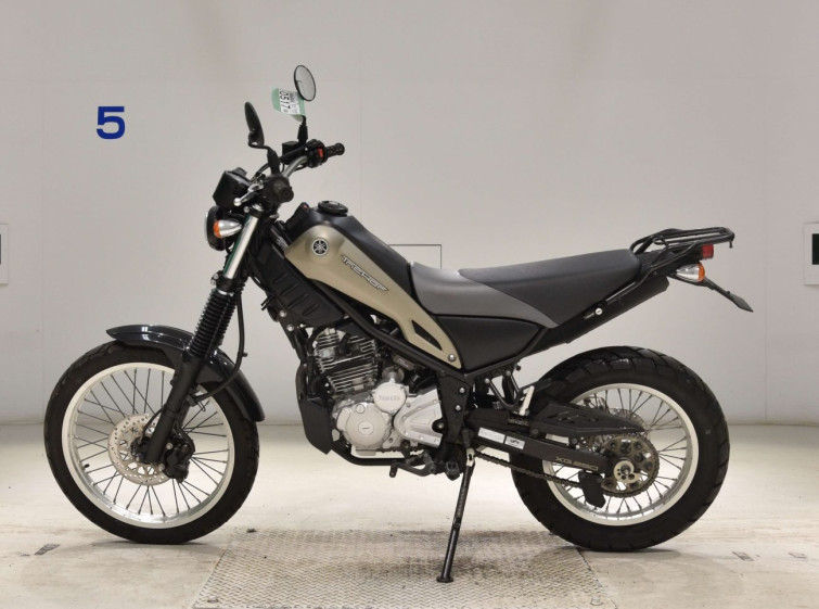Мотоцикл Yamaha TRICKER с пробегом 6056 km с пробегом 6056 km