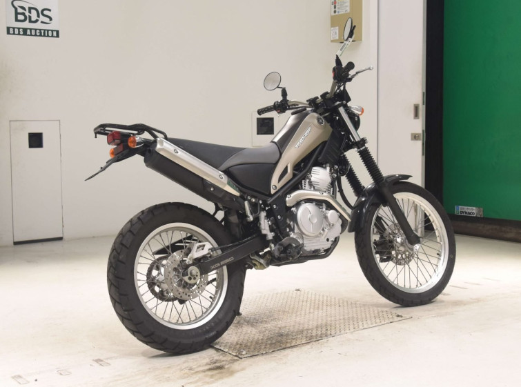 Мотоцикл Yamaha TRICKER с пробегом 6056 km с пробегом 6056 km