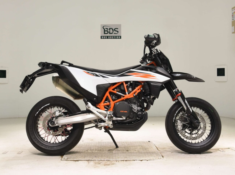 Мотоцикл KTM 690 SMC R з пробігом 7761 km