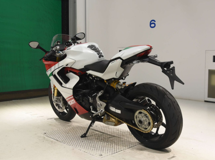 Мотоцикл Ducati SS950S