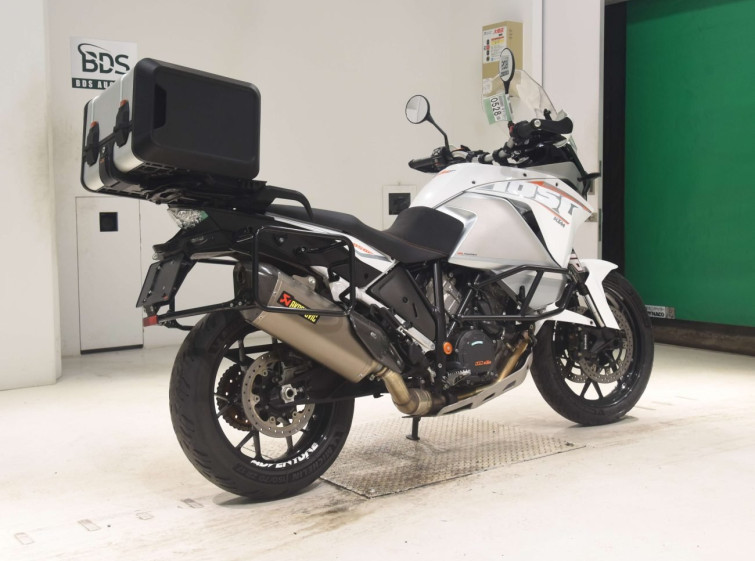 Мотоцикл KTM 1050 ADVENTURE з пробігом 11339 km з пробігом 11339 km