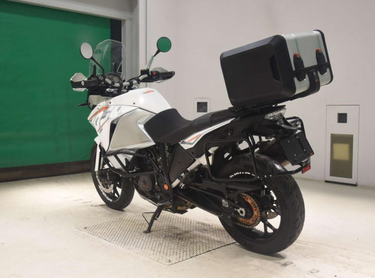 Мотоцикл KTM 1050 ADVENTURE з пробігом 11339 km з пробігом 11339 km