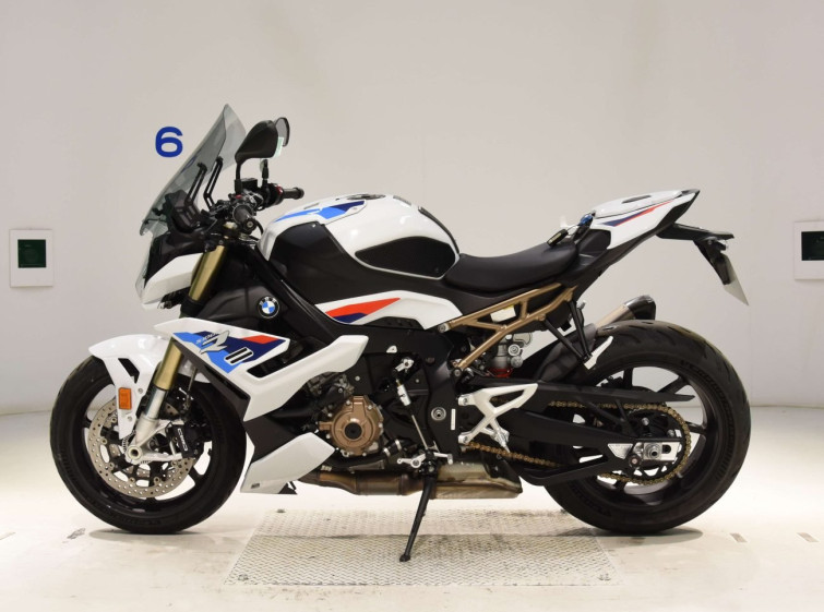 Мотоцикл BMW s1000r m package с пробегом 19840 km с пробегом 19840 km