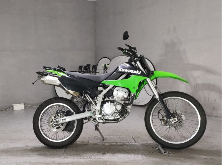 Мотоцикл Kawasaki KLX250 з пробігом 22691 km