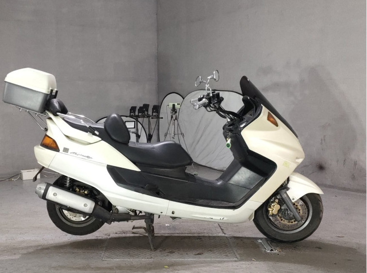Мотоцикл Yamaha MAJESTY 250 с пробегом 11435 km