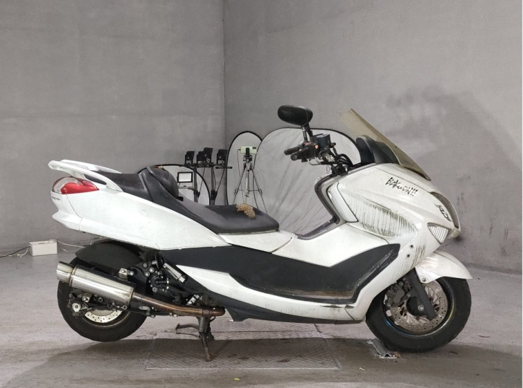 Мотоцикл Yamaha MAJESTY 250
