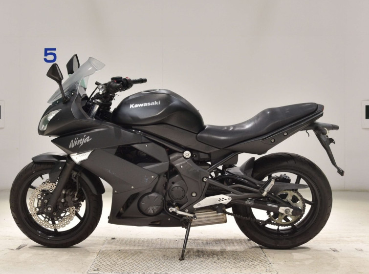Мотоцикл Kawasaki NINJA400 з пробігом 18341 km з пробігом 18341 km