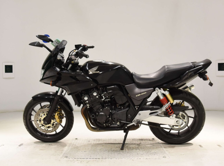 Мотоцикл Honda CB400SFVA з пробігом 9826 km з пробігом 9826 km