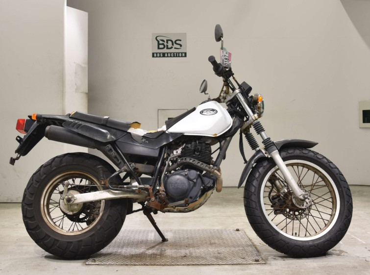 Мотоцикл Yamaha TW200E с пробегом 22218 km