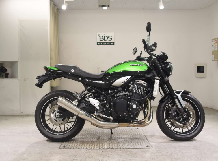 Мотоцикл Kawasaki Z900RS с пробегом 1319 km