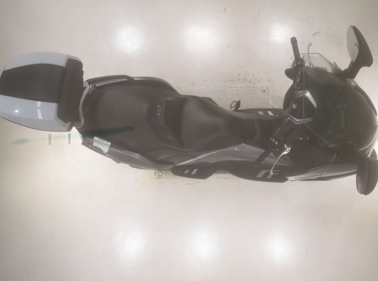 Мотоцикл BMW C650GT з пробігом 17130 km з пробігом 17130 km