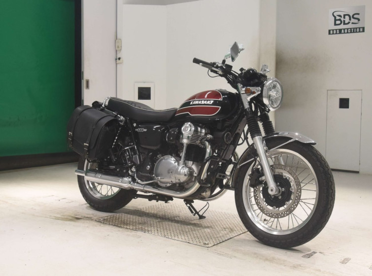 Мотоцикл Kawasaki W800 с пробегом 34650 km с пробегом 34650 km