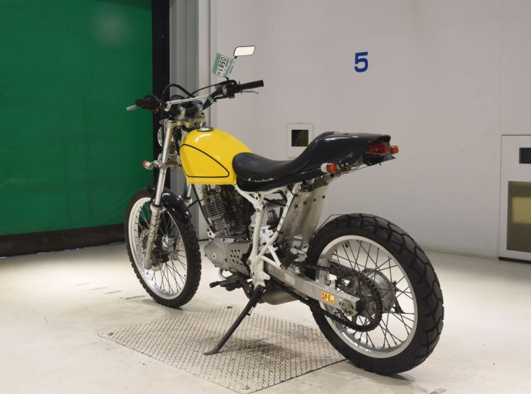 Мотоцикл Suzuki DJEBEL200 с пробегом 17178 km с пробегом 17178 km