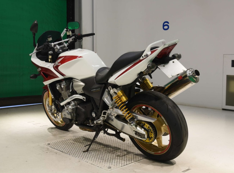 Мотоцикл Honda CB1300SF BOLDOR с пробегом 78130 km с пробегом 78130 km