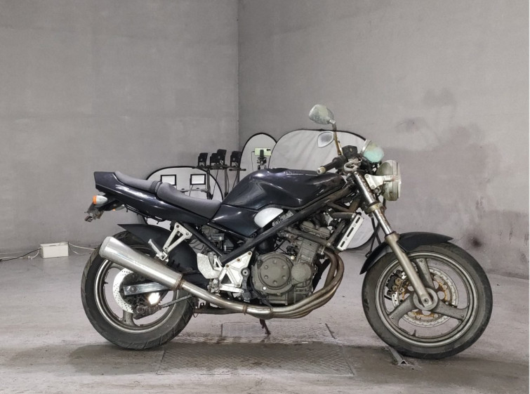 Мотоцикл Suzuki BANDIT250 с пробегом 3831 km