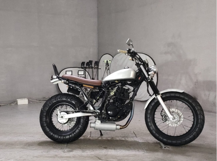 Мотоцикл Yamaha TW225 з пробігом 8005 km