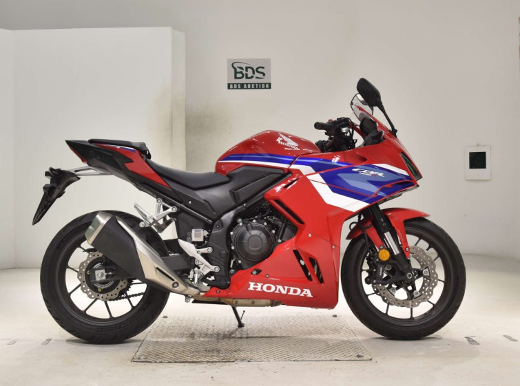 Мотоцикл Honda CBR400R-3 с пробегом 2247 km с пробегом 2247 km