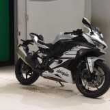 Мотоцикл Kawasaki ZX-4R SE с пробегом 6416 km с пробегом 6416 km