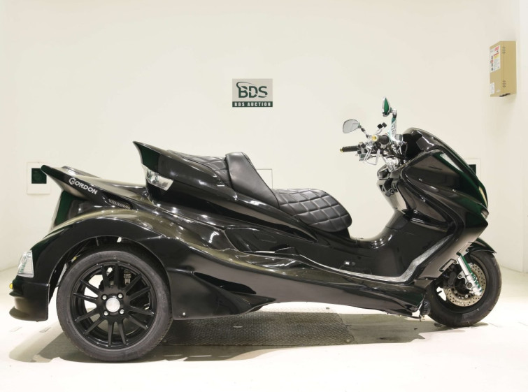 Мотоцикл Yamaha MAJESTY 250 TRIKE с пробегом 18519 km