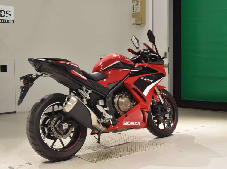 Мотоцикл Honda CBR400R с пробегом 9906 km с пробегом 9906 km