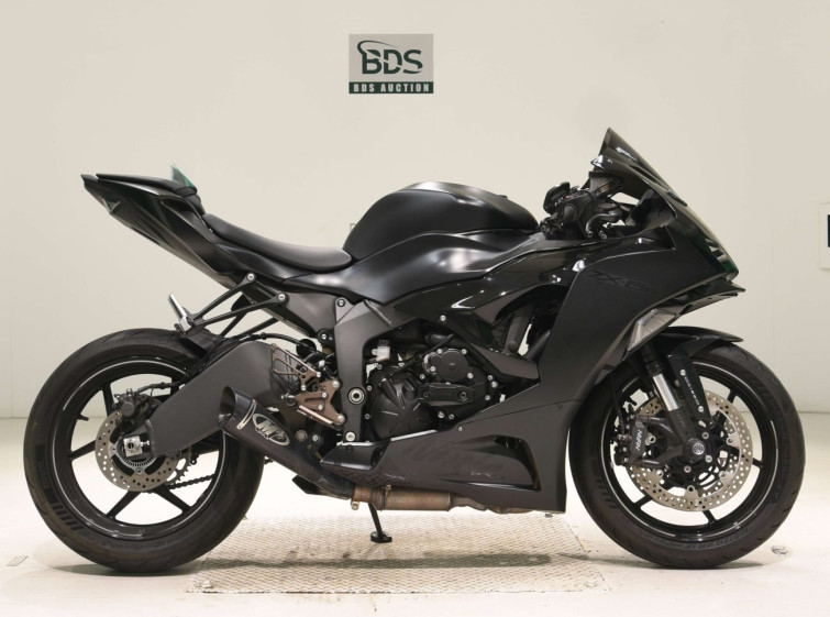Мотоцикл Kawasaki ZX-6R с пробегом 7937 km