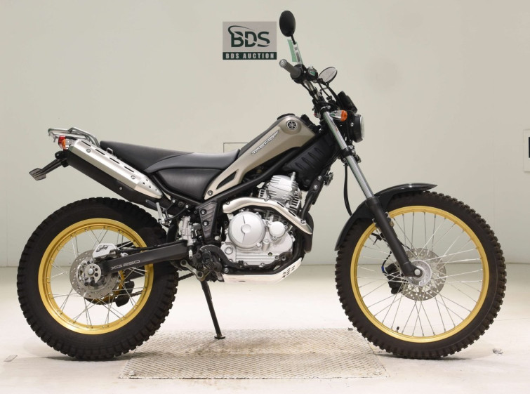 Мотоцикл Yamaha TRICKER з пробігом 1779 km