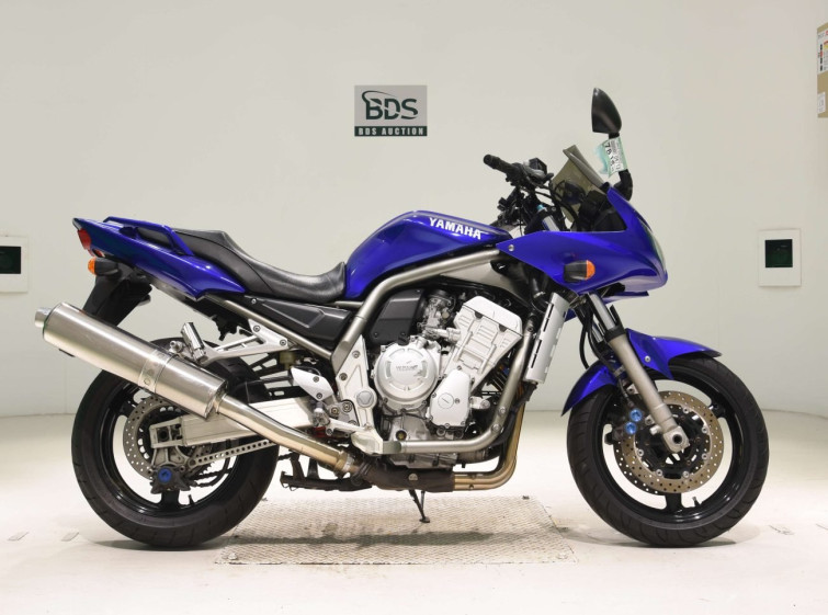 Мотоцикл Yamaha FZS1000 FAZER с пробегом 16984 m