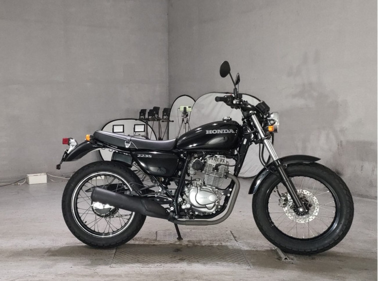 Мотоцикл Honda CB223S с пробегом 9976 km