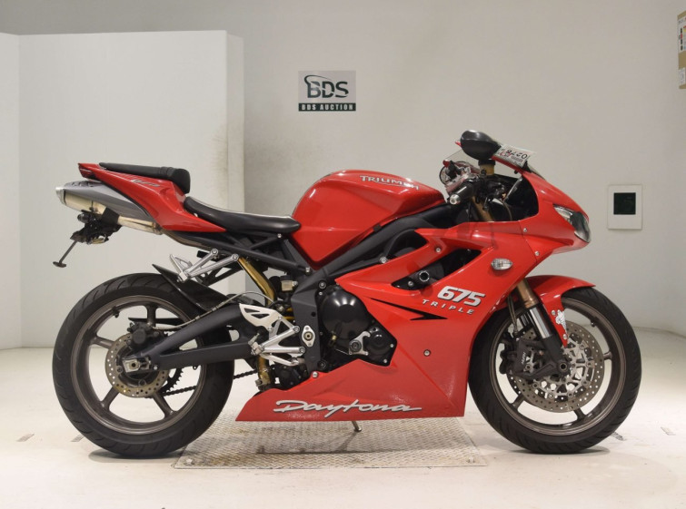 Мотоцикл Triumph DAYTONA 675 с пробегом 16573 km