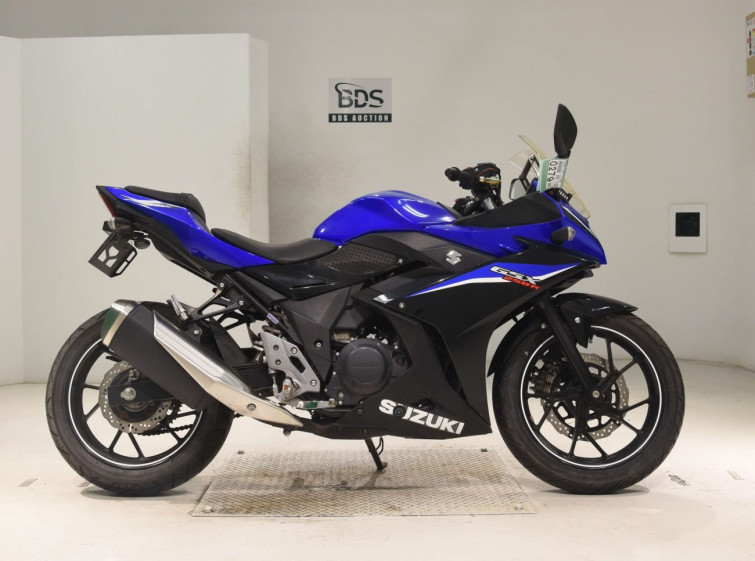 Мотоцикл Suzuki GSX250R с пробегом 3727 km