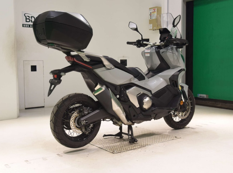 Мотоцикл Honda X-ADV750-2 с пробегом 16107 km с пробегом 16107 km