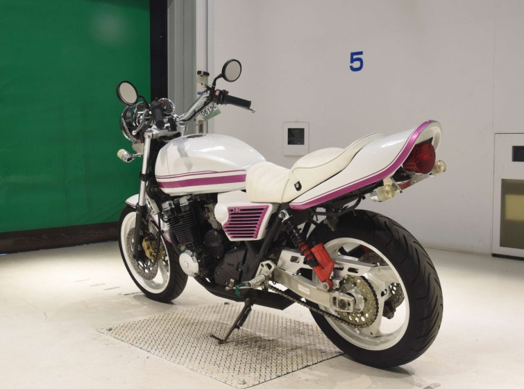 Мотоцикл Yamaha XJR400 с пробегом 42242 km с пробегом 42242 km