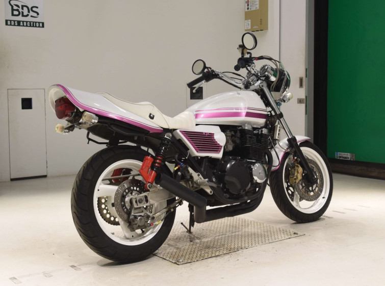 Мотоцикл Yamaha XJR400 с пробегом 42242 km с пробегом 42242 km